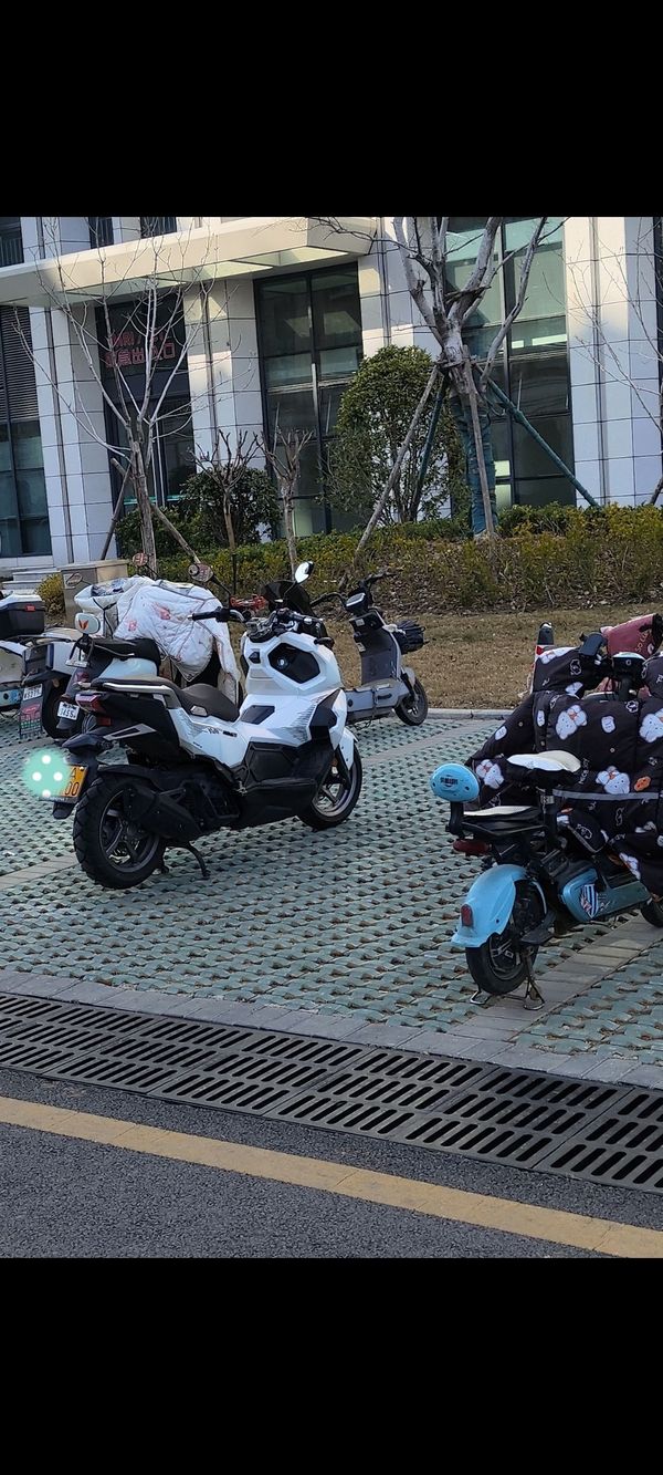 二手三阳哈士奇 Husky ADV150