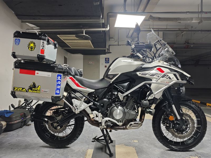 二手贝纳利金鹏 TRK502