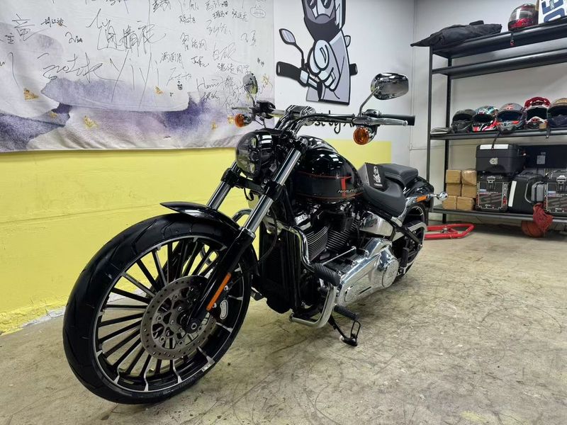 二手哈雷戴维森突破者 Breakout