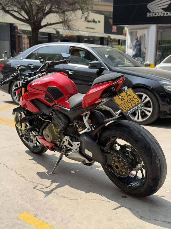 二手杜卡迪Street Fighter V4