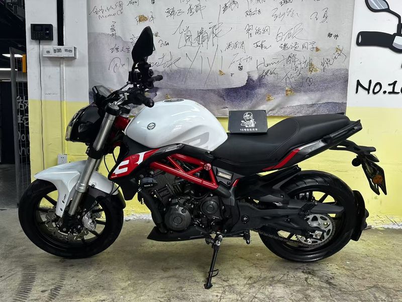 二手贝纳利蓝宝龙 BN302S