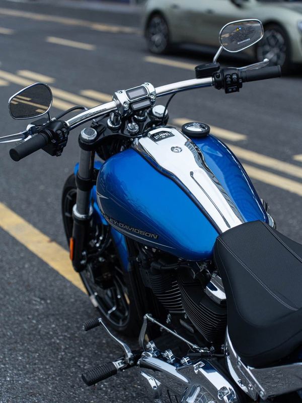 二手哈雷戴维森突破者 Breakout