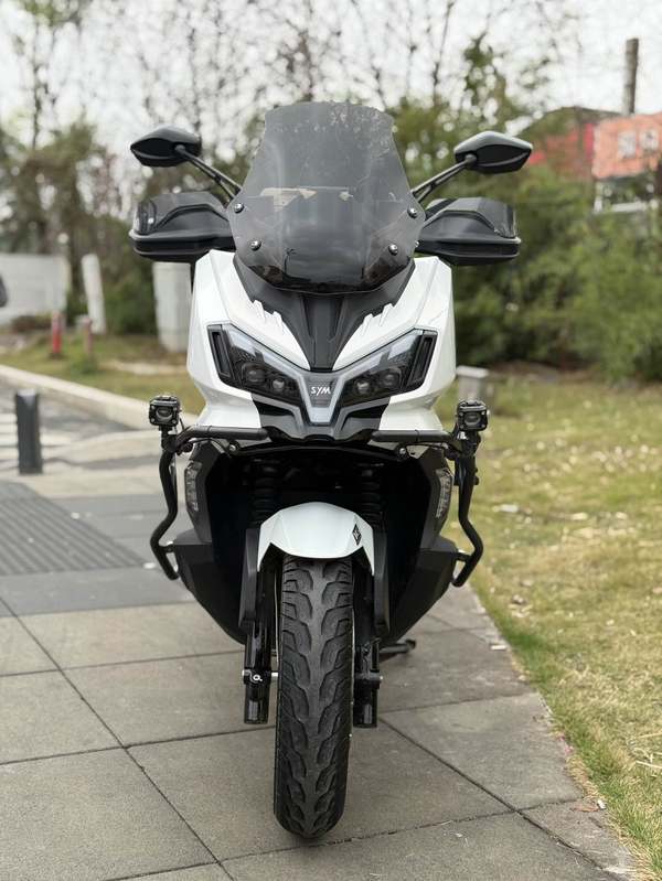 二手三阳哈士奇 Husky ADV300