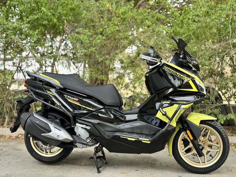 二手三阳哈士奇 Husky ADV300