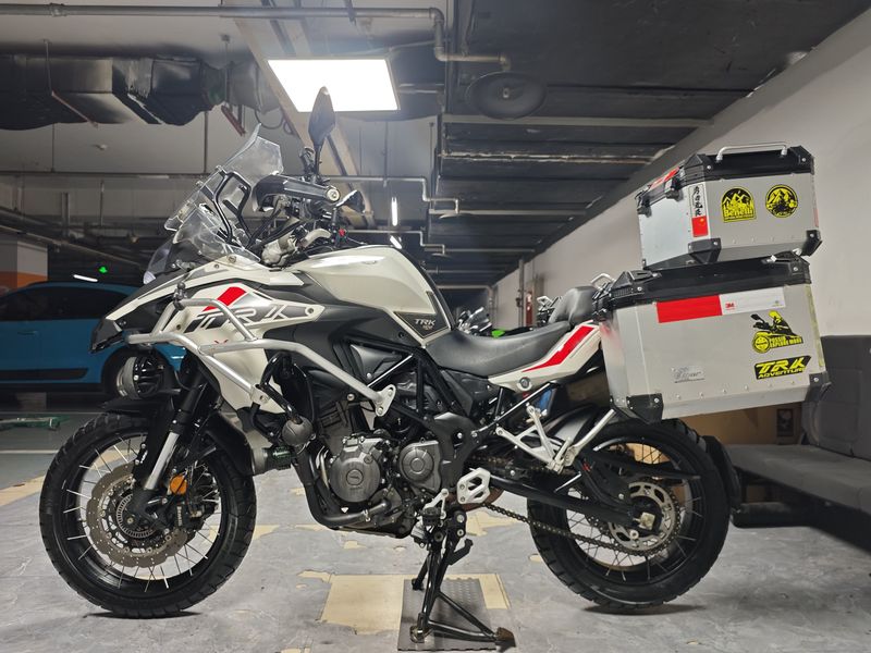 二手贝纳利金鹏 TRK502