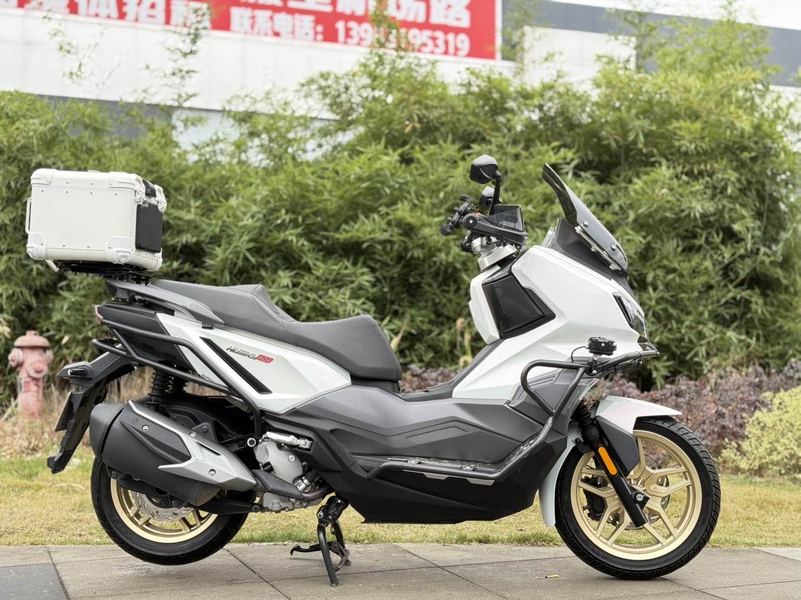 二手三阳哈士奇 Husky ADV300