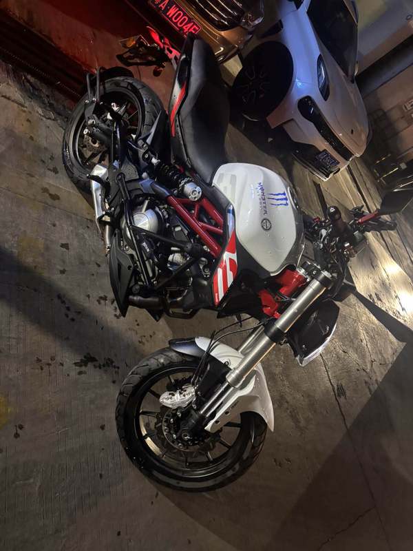 二手贝纳利蓝宝龙 BN302S
