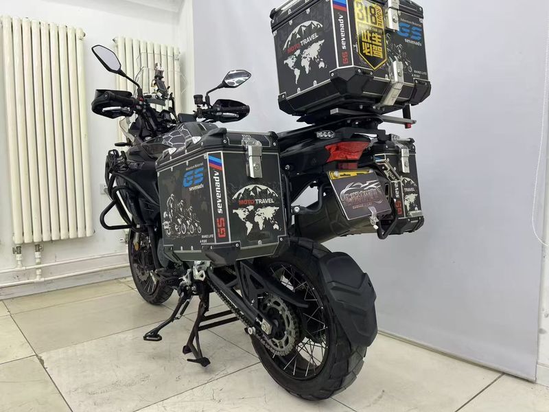 二手贝纳利金鹏 TRK502