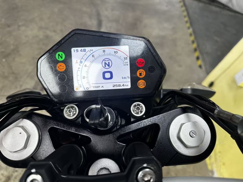 二手贝纳利蓝宝龙 BN302S