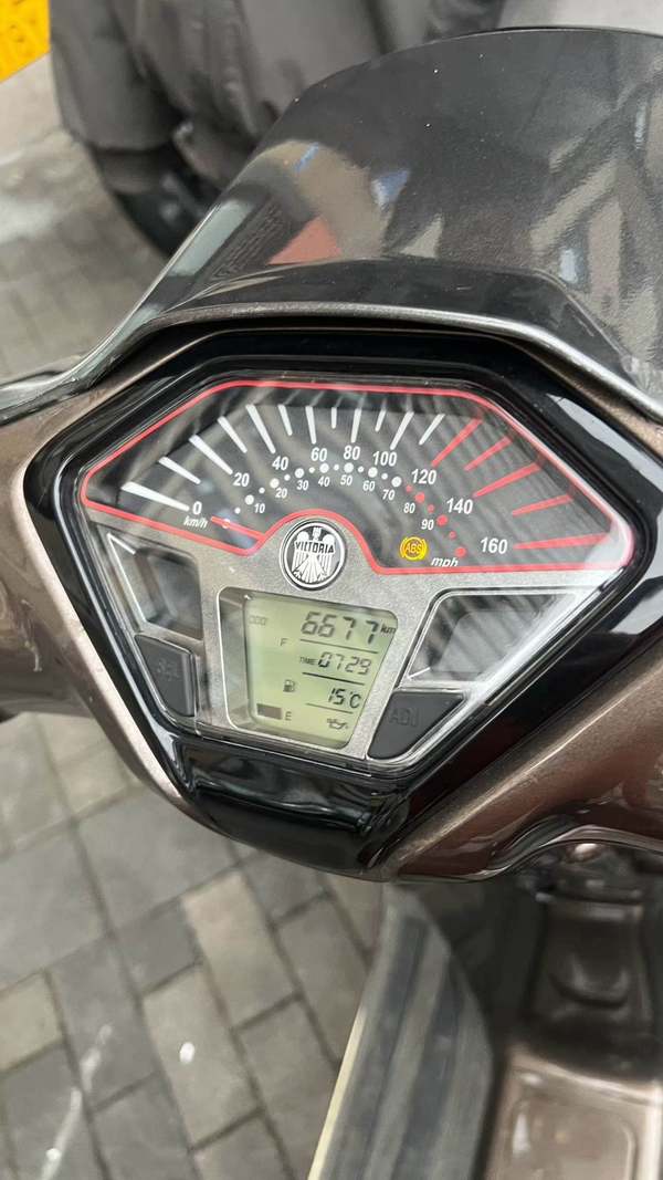 二手维多利亚Sixties 300i