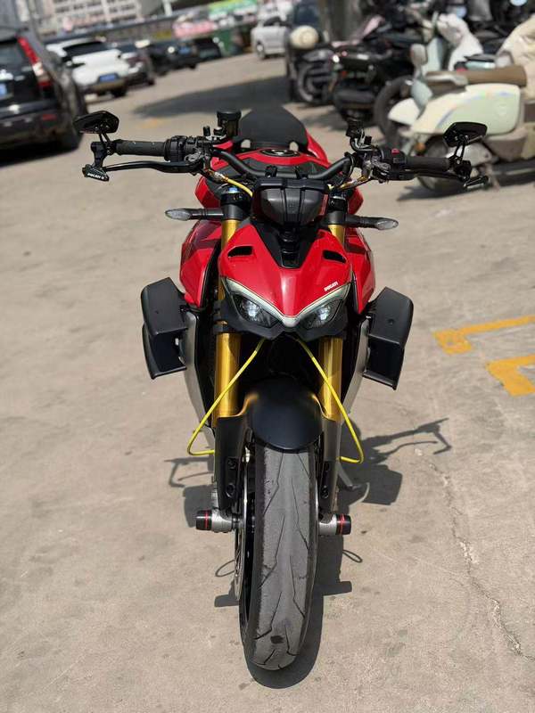 二手杜卡迪Street Fighter V4