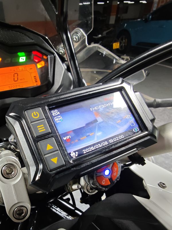 二手贝纳利金鹏 TRK502