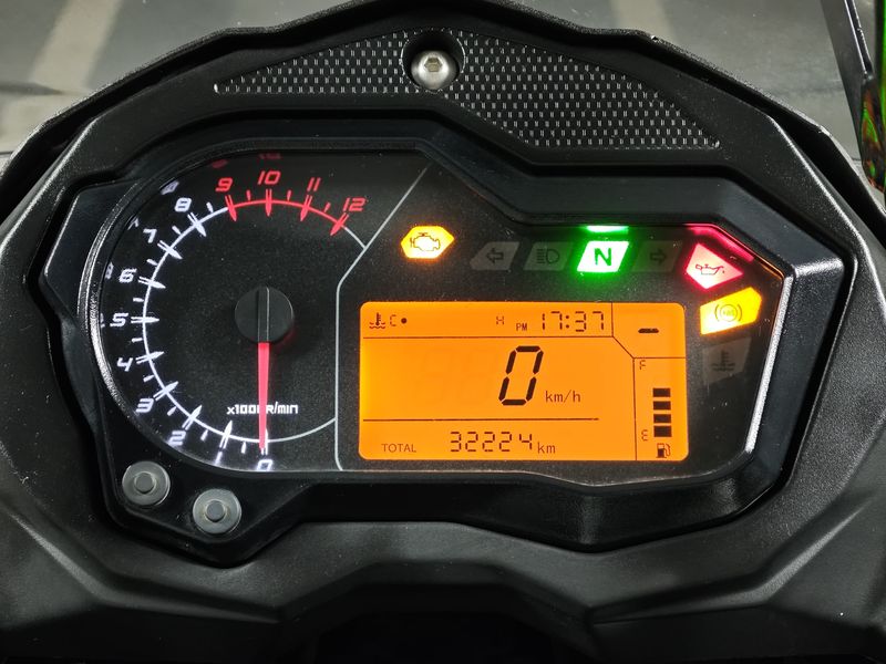 二手贝纳利金鹏 TRK502