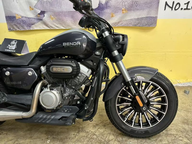 二手奔达Rock300 灰石