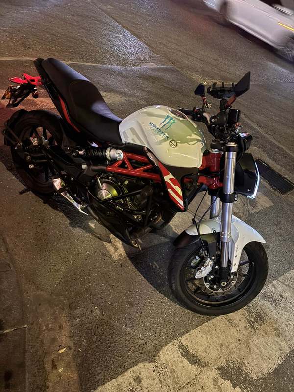 二手贝纳利蓝宝龙 BN302S