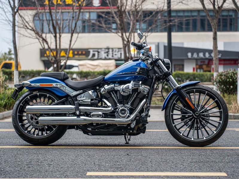 二手哈雷戴维森突破者 Breakout
