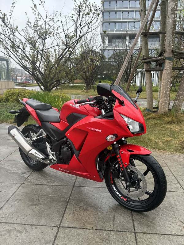 二手本田CBR300R