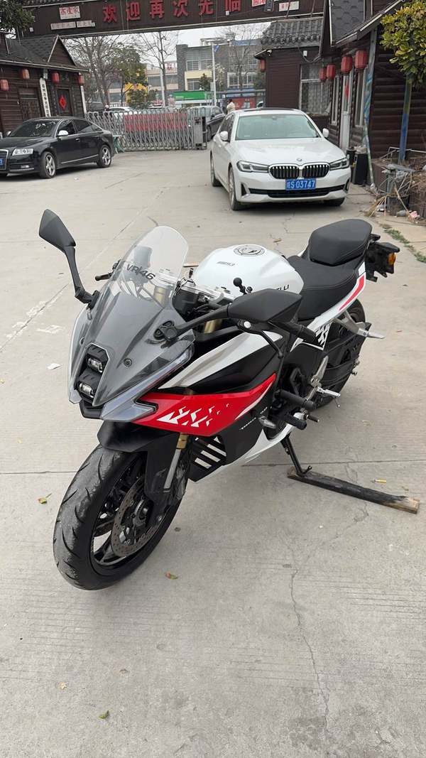 二手贝纳利龙卷风 Tornado 552R