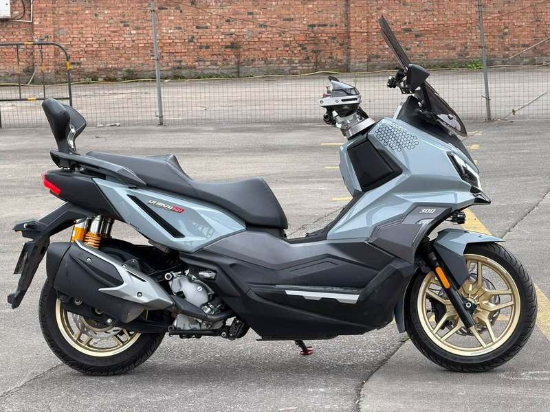 二手三阳哈士奇 Husky ADV300