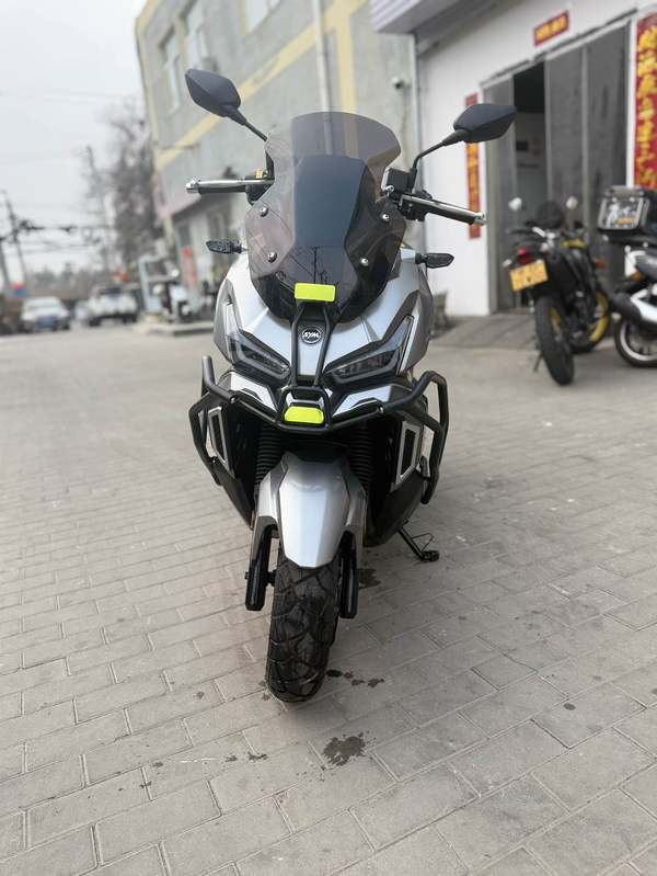 二手三阳哈士奇 Husky ADV150