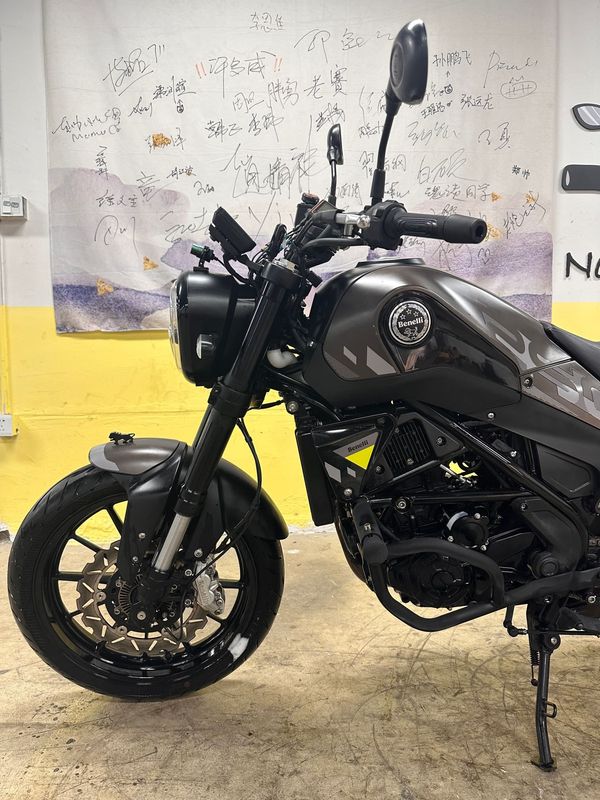 二手贝纳利幼狮 Leoncino 250