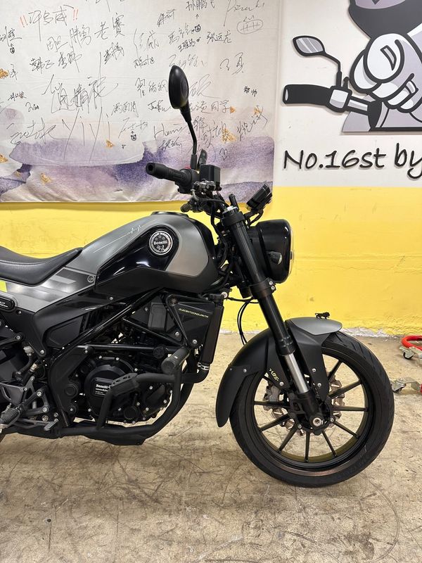 二手贝纳利幼狮 Leoncino 250