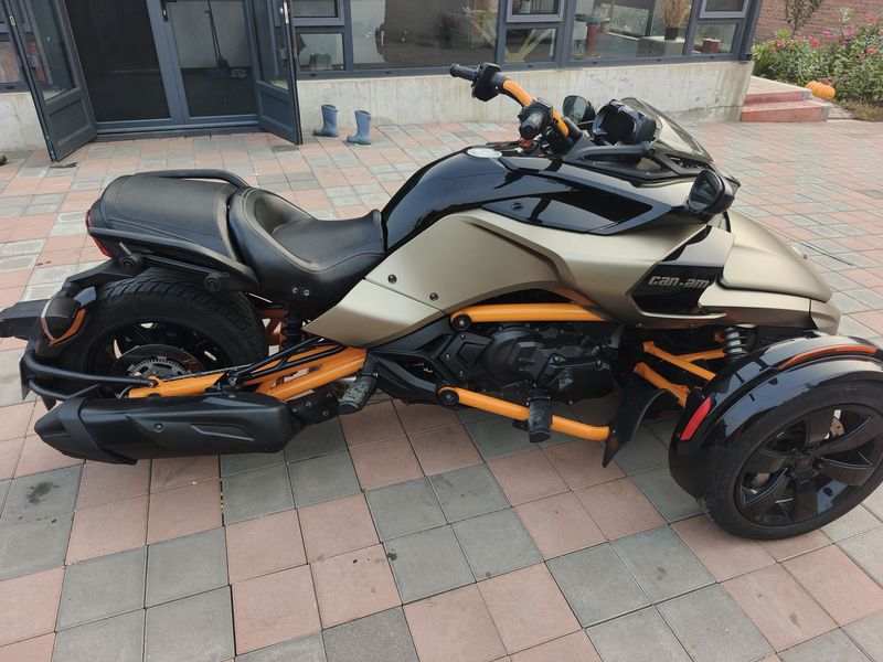 二手庞巴迪Spyder F3 