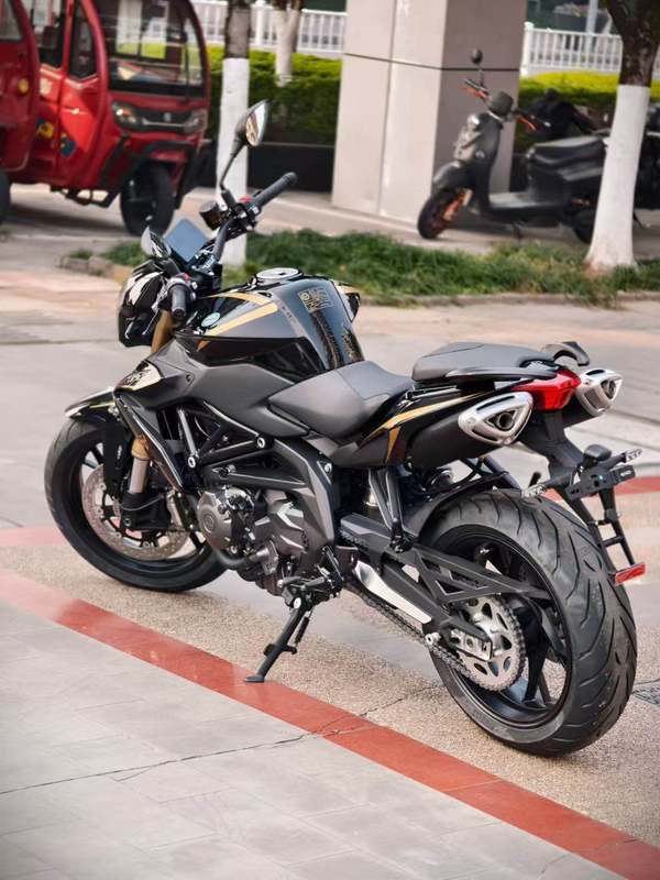 二手贝纳利TNT600i