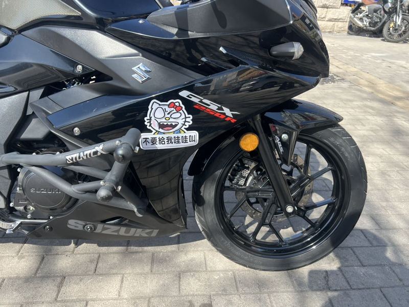 二手豪爵铃木GSX250R
