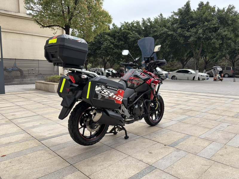 二手豪爵铃木DL250