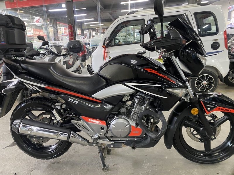 二手豪爵铃木骊驰 GW250