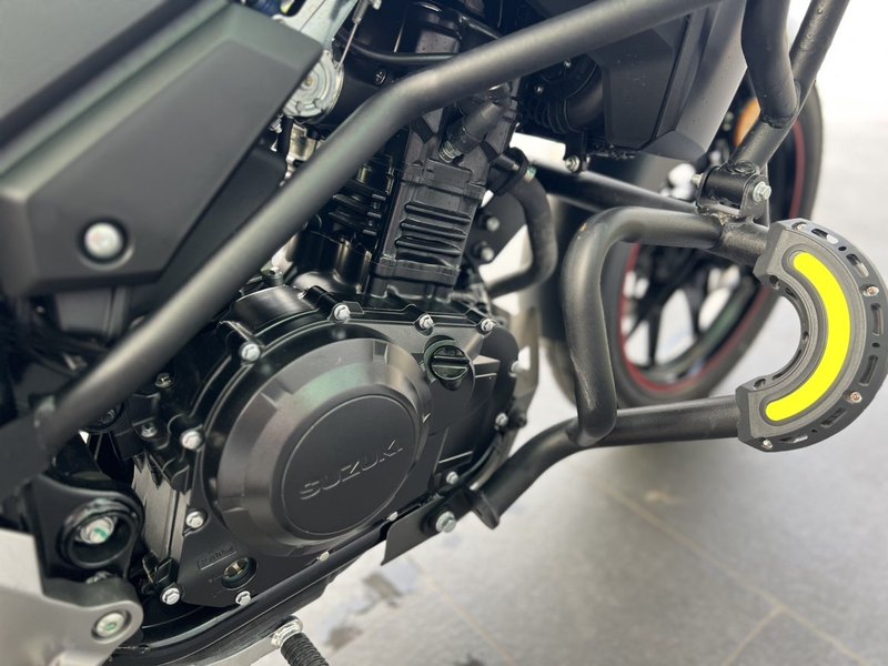 二手豪爵铃木DL250