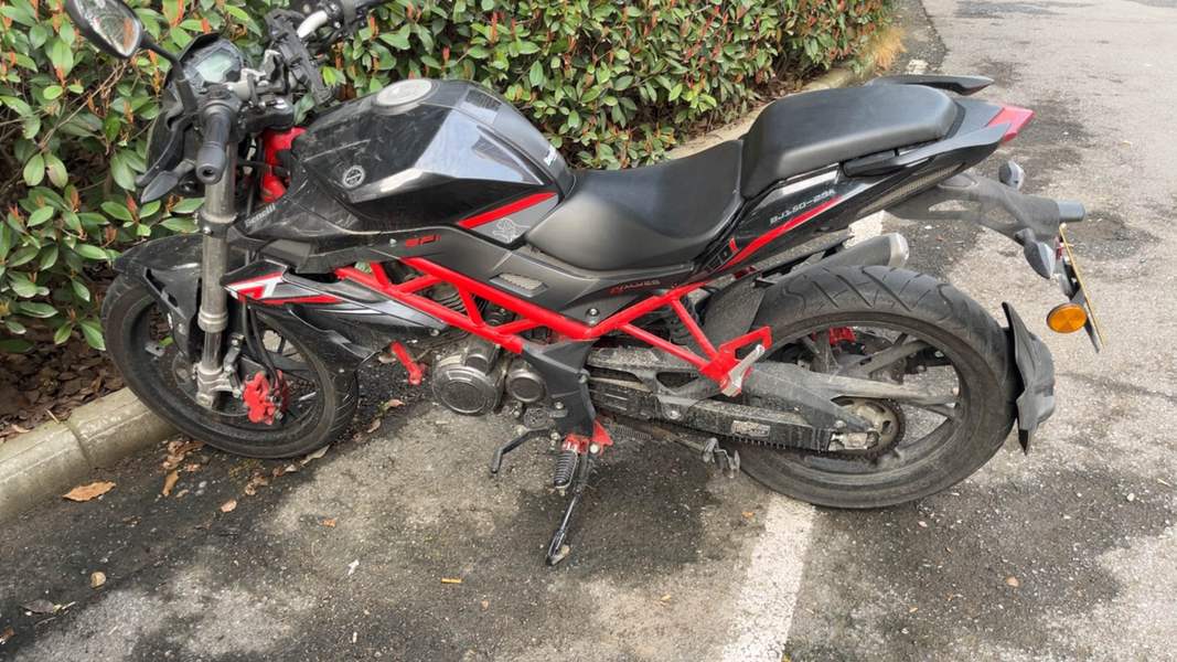 二手贝纳利红宝龙 TNT150i