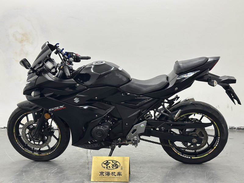 二手豪爵铃木GSX250R