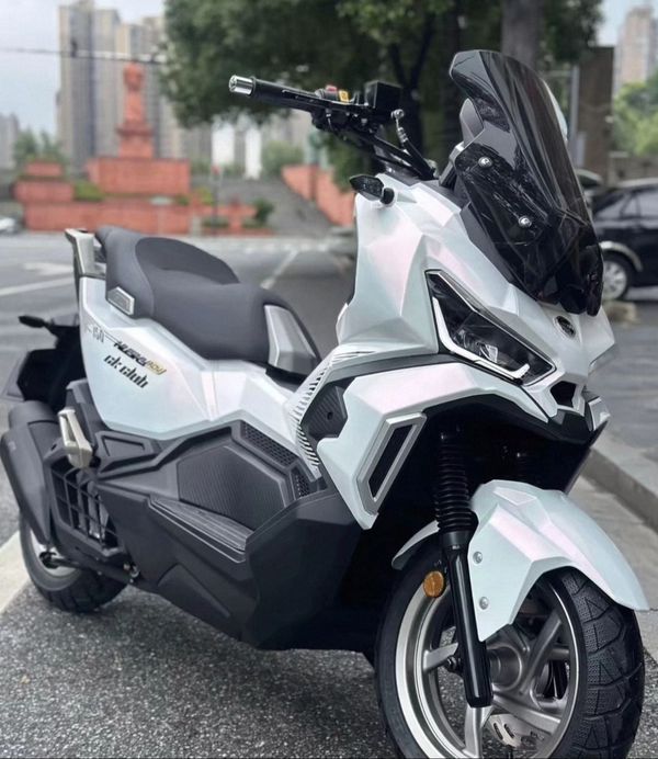 二手三阳哈士奇 Husky ADV150