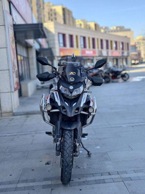 二手贝纳利金鹏 TRK502