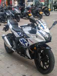 二手豪爵铃木GSX250R