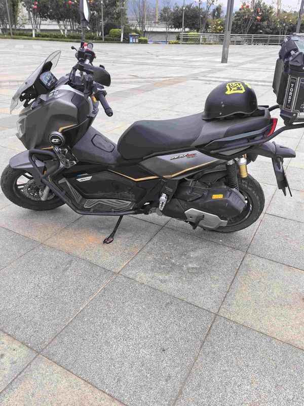 二手QJMOTOR鸿150ADV