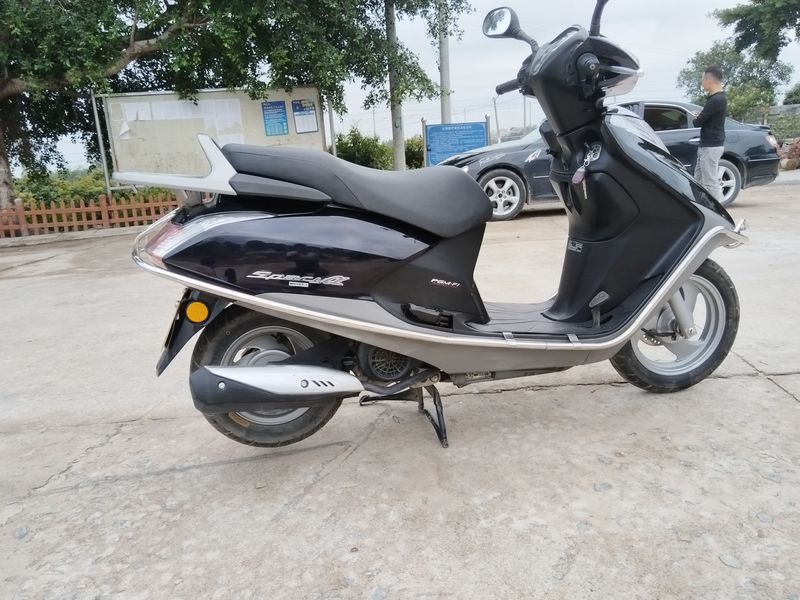 二手五羊本田Spacy 睿御110 