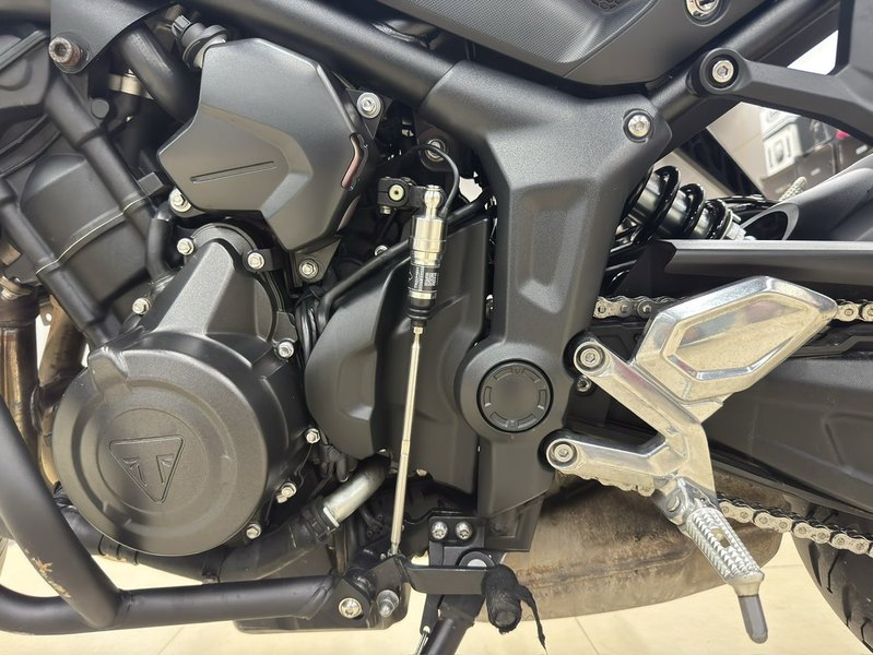 二手凯旋Trident 660