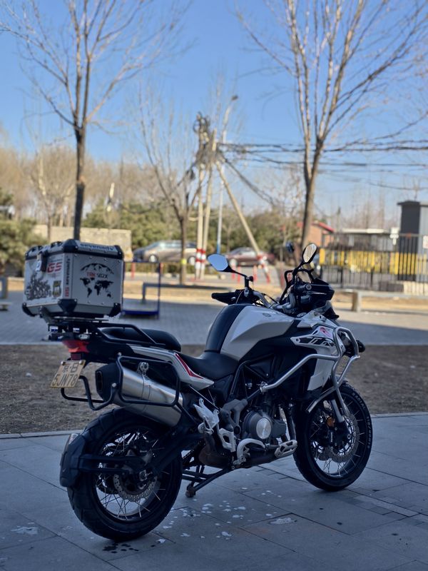 二手贝纳利金鹏 TRK502