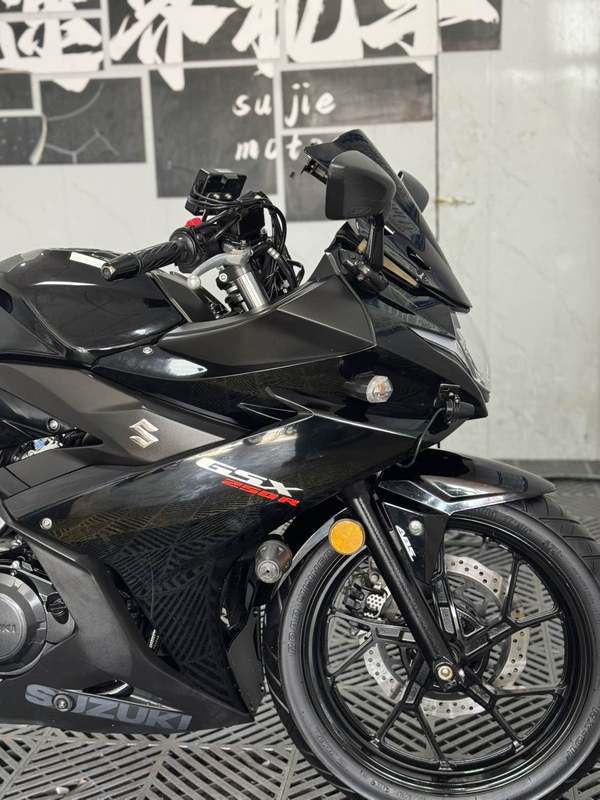 二手豪爵铃木GSX250R