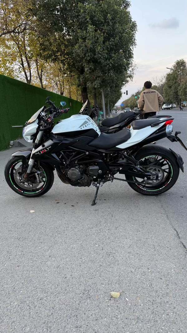 二手贝纳利TNT600i