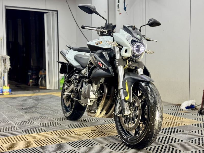 二手贝纳利TNT600i