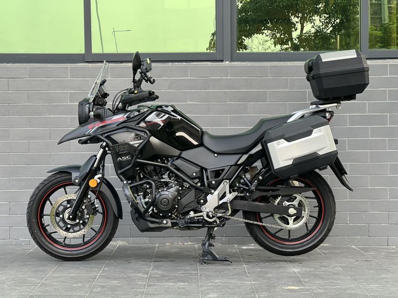 二手豪爵铃木DL250