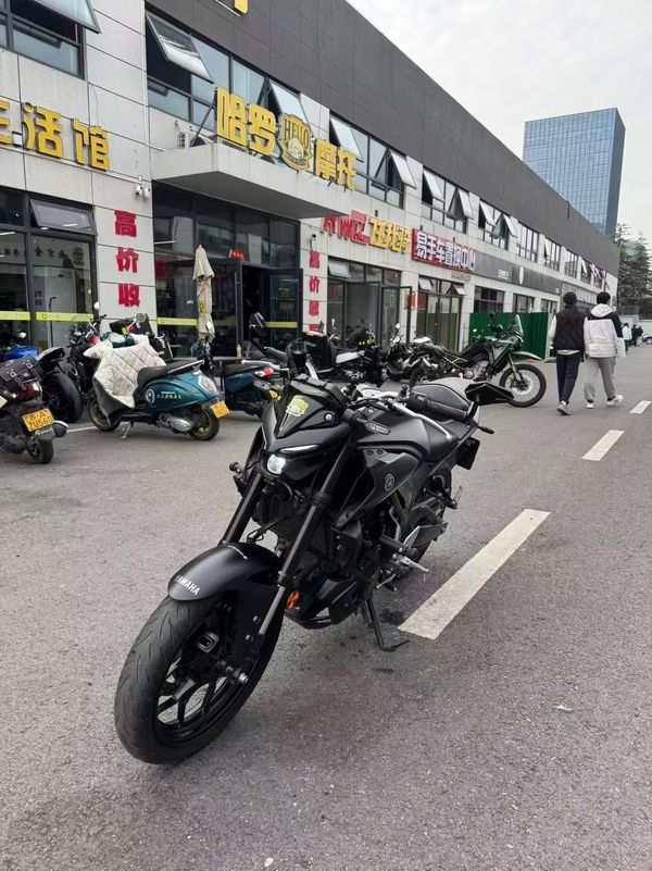 二手雅马哈MT-03