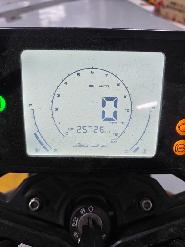 二手贝纳利幼狮 Leoncino 250