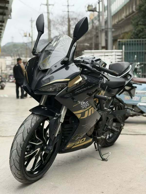 二手QJMOTOR赛250