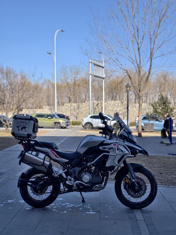 二手贝纳利金鹏 TRK502