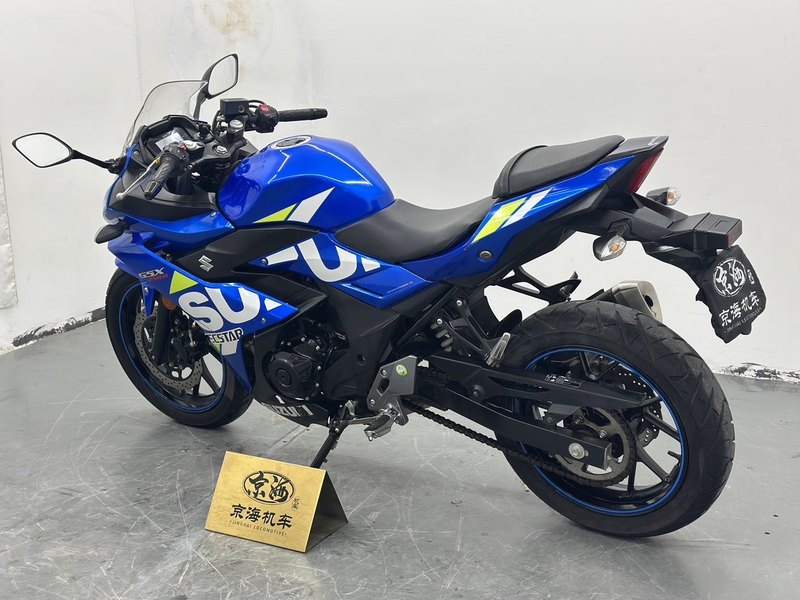 二手豪爵铃木GSX250R
